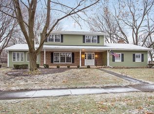 9 W Bailey Rd, Naperville, IL 60565