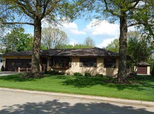 3116 Dallas Dr, Cedar Falls, IA 50613