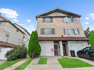 3 Ledyard Pl, Staten Island, NY 10305