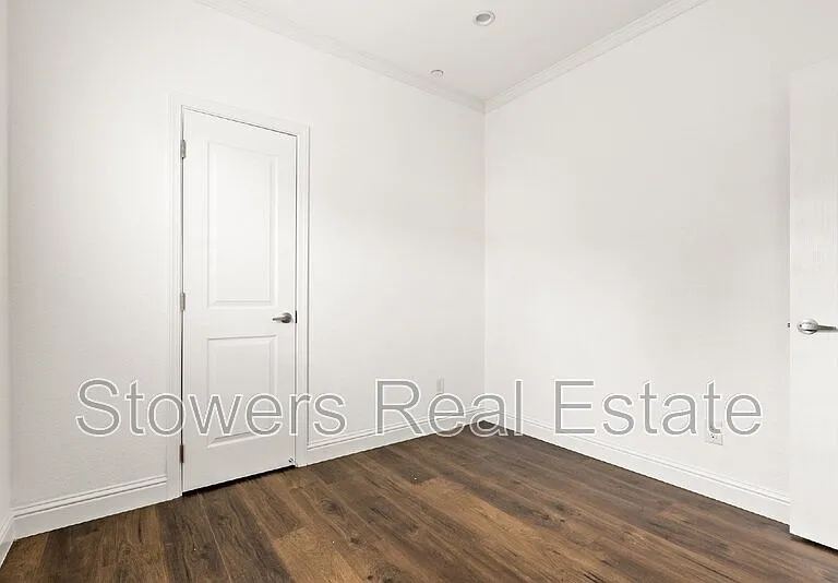 144 Larkwood Cir — Photo 13