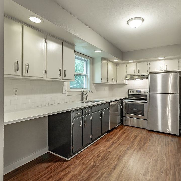 1st image of 2908 Williamsburg Ln #2910