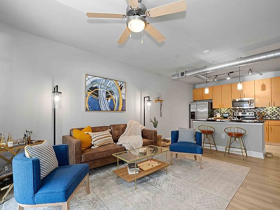 4th image of 1312 S College St #1-1303