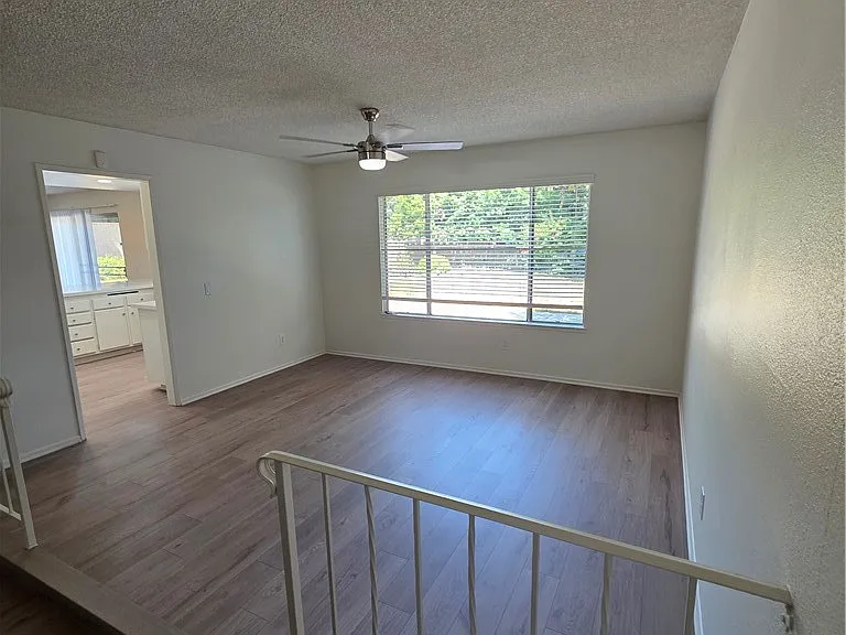 1528 Coolcrest Ave — Photo 26