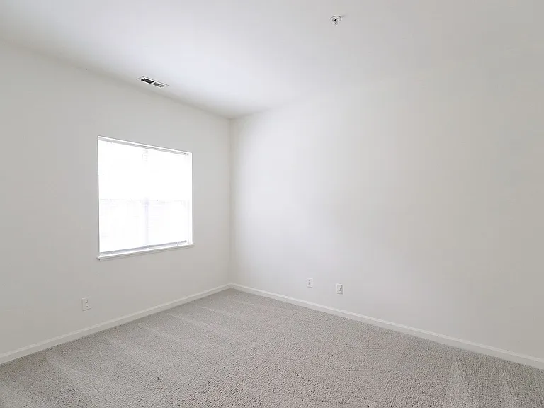 2201 Spring Garden St — Photo 30