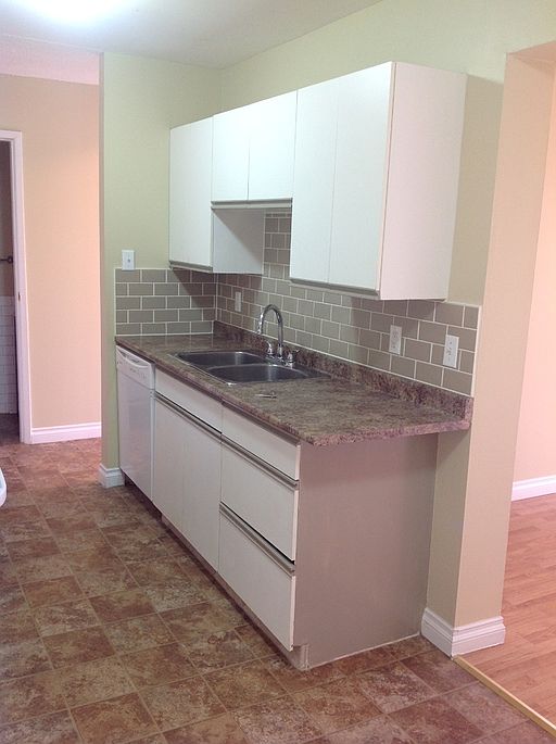 1st image of 20 Callingwood Ct NW