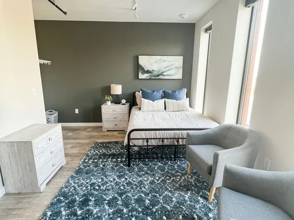 Briar Grove Apartments (Building D)