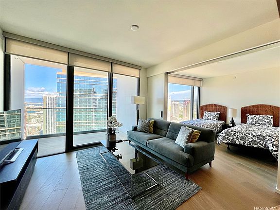 4th image of 1000 Auahi St #3403