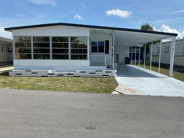 213 Como Dr, Venice, FL 34285