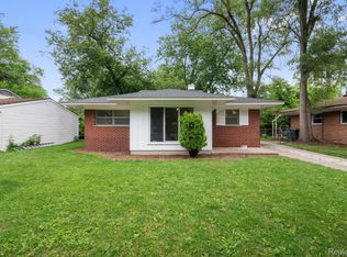 21920 Morton Ave, Oak Park, MI 48237