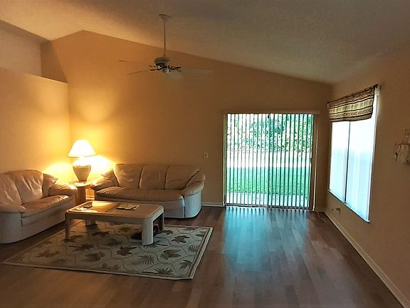 3rd image of 9219 Arborwood Cir