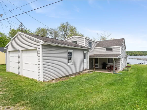 6693 Lakeshore Dr, Castile, NY 14427