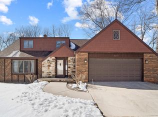 3201 S White Birch Ln, Appleton, WI 54915