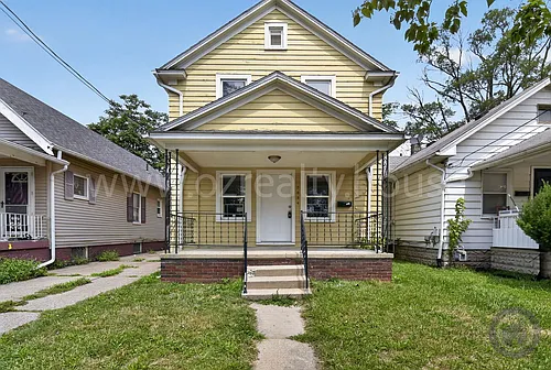 2034 Berkshire Pl Photo 1