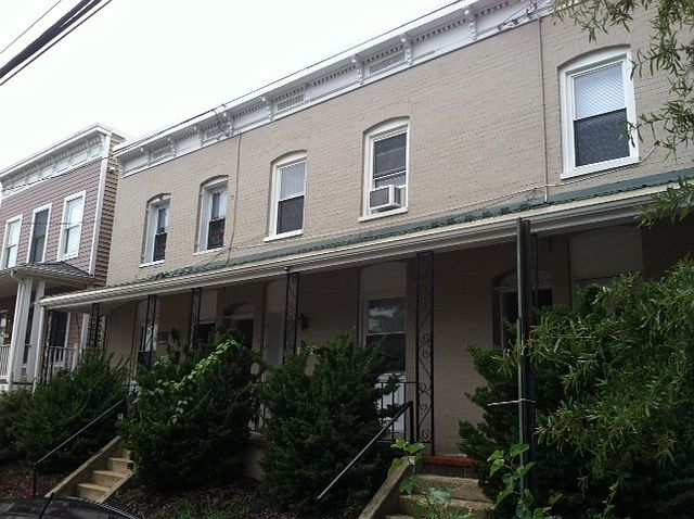 1st image of 1017 W Leigh St Floor 2