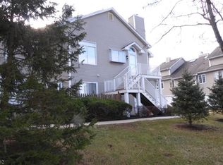 96 Birchwood Rd, Bedminster, NJ 07921