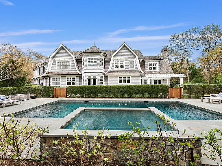 496 Wainscott Harbor Rd — Photo 2