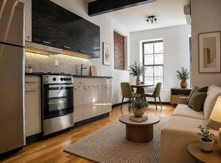 957 Kent Ave #3D, Brooklyn, NY 11205