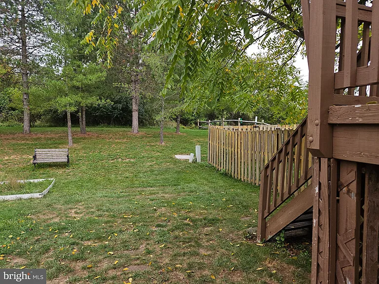 104 Township Ct — Photo 33