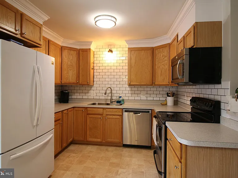 7224 Princess Anne Ct — Photo 7