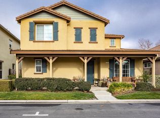 302 Carriage Ln, Oakdale, CA