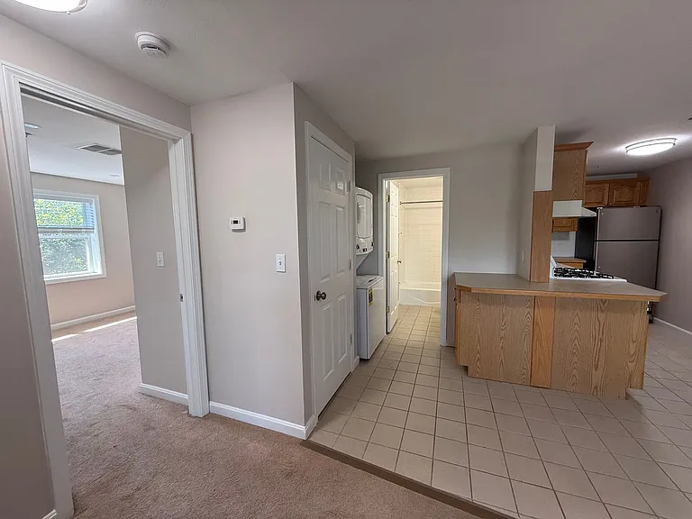 Pondsview Apartments — Photo 26