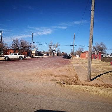 2nd image of 201 4th St