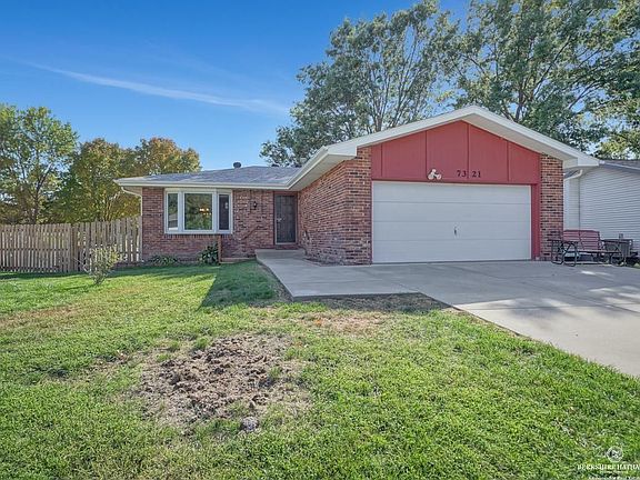 2nd image of 7321 Yosemite Dr