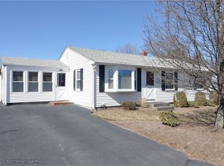 12 Vista Dr, Lincoln, RI 02865