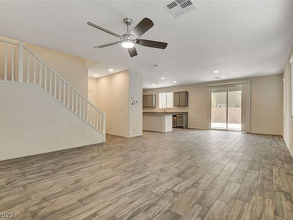 5th image of 345 Tyler Texas Pl