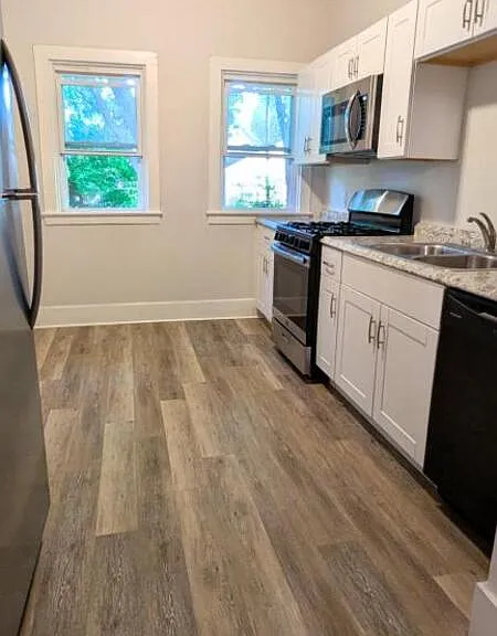 227 Hamilton St — Photo 2