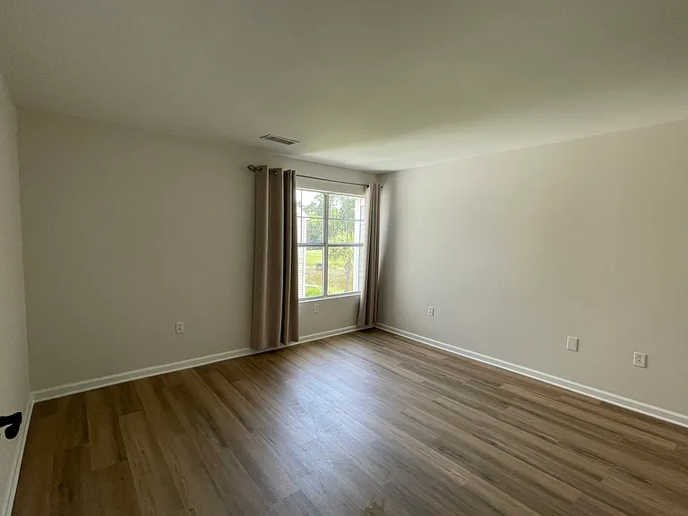 8B Old South Ct — Photo 10