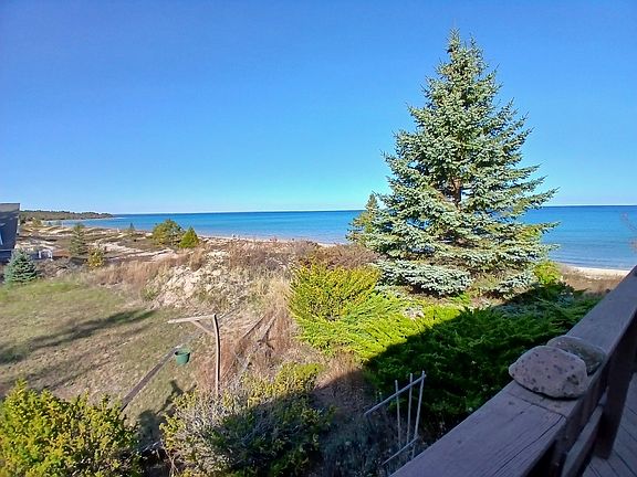 4th image of 7160 Kane Dr