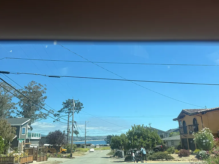 213 Valencia Ave — Photo 32