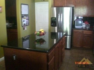 9402 Metropolitan Way, Bakersfield, CA 93311
