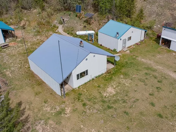 2884 Morris Rd, Naples, ID 83847