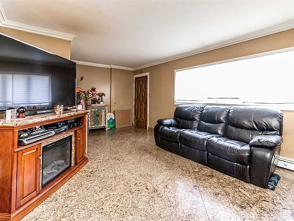 4th image of 153-23 79th St