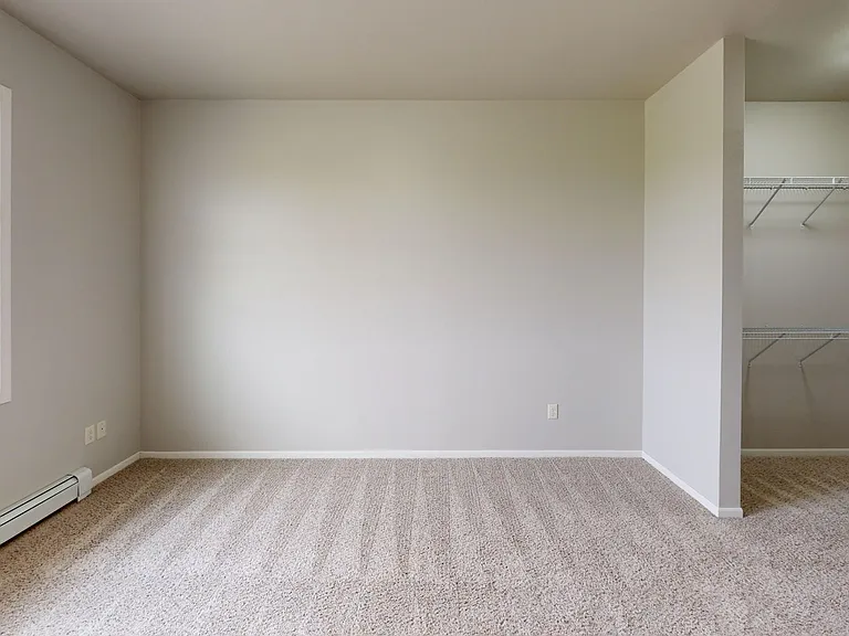 Crystal Creek Apartments — Photo 15