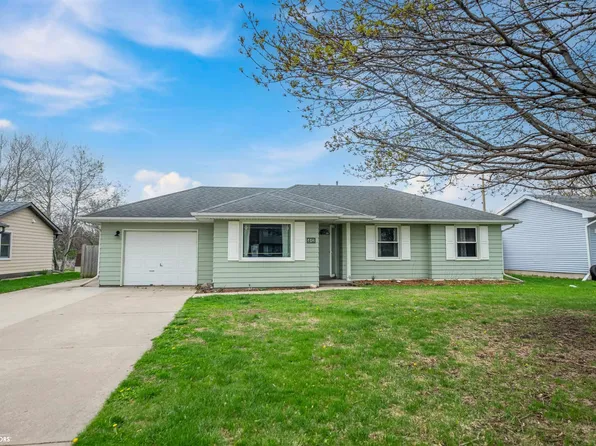 610 2nd St NW, State Center, IA 50247