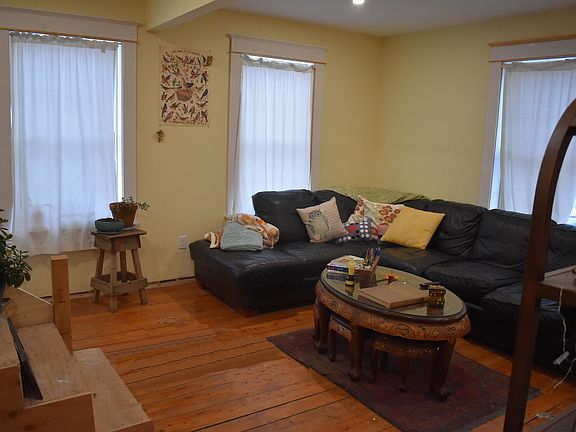 2nd image of 3 Rossiter Street