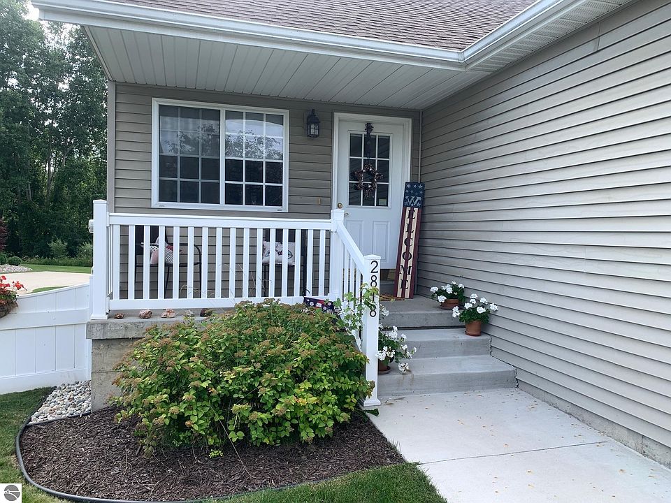 1st image of 2818 Weatherwood St