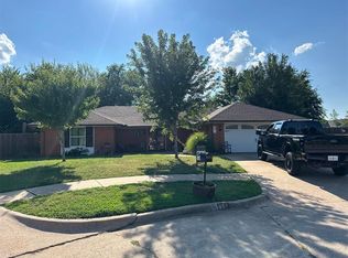 801 Cogswell Cir, Edmond, OK 73013