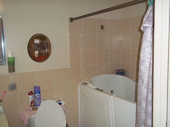 5th image of 723 Westview Dr