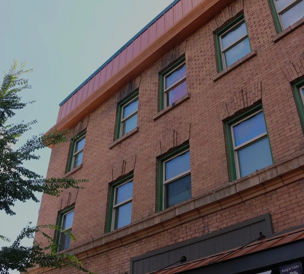 Mark on Monroe — Photo 3