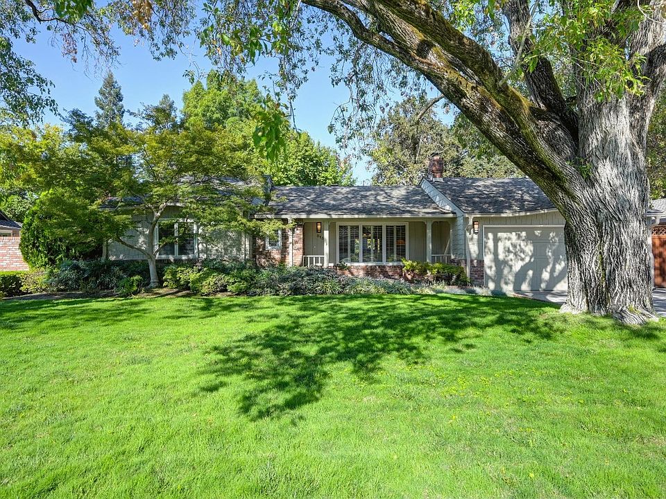 1st image of 815 La Sierra Dr