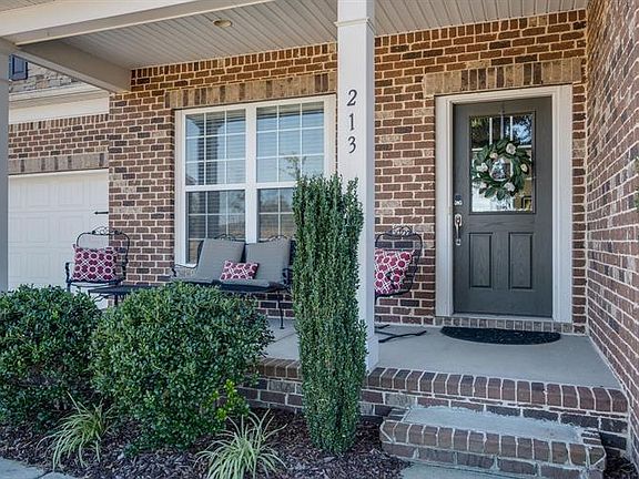 3rd image of 213 Creekstone Blvd