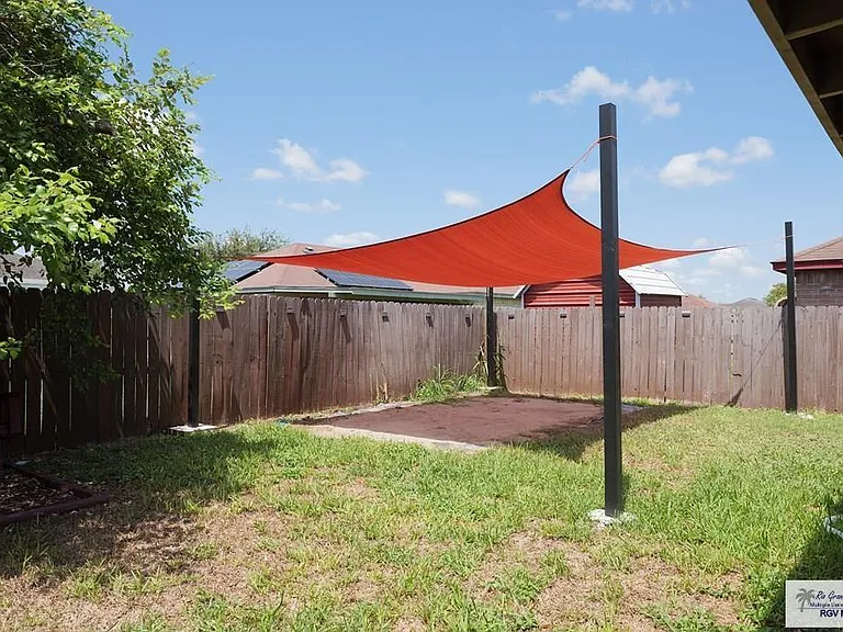 2804 Vienna St — Photo 18