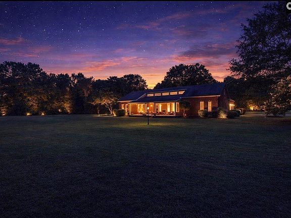 2nd image of 2817 Cains Mill Rd