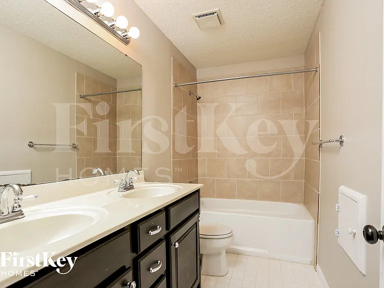 16263 Fullerton Meadows Dr — Photo 10