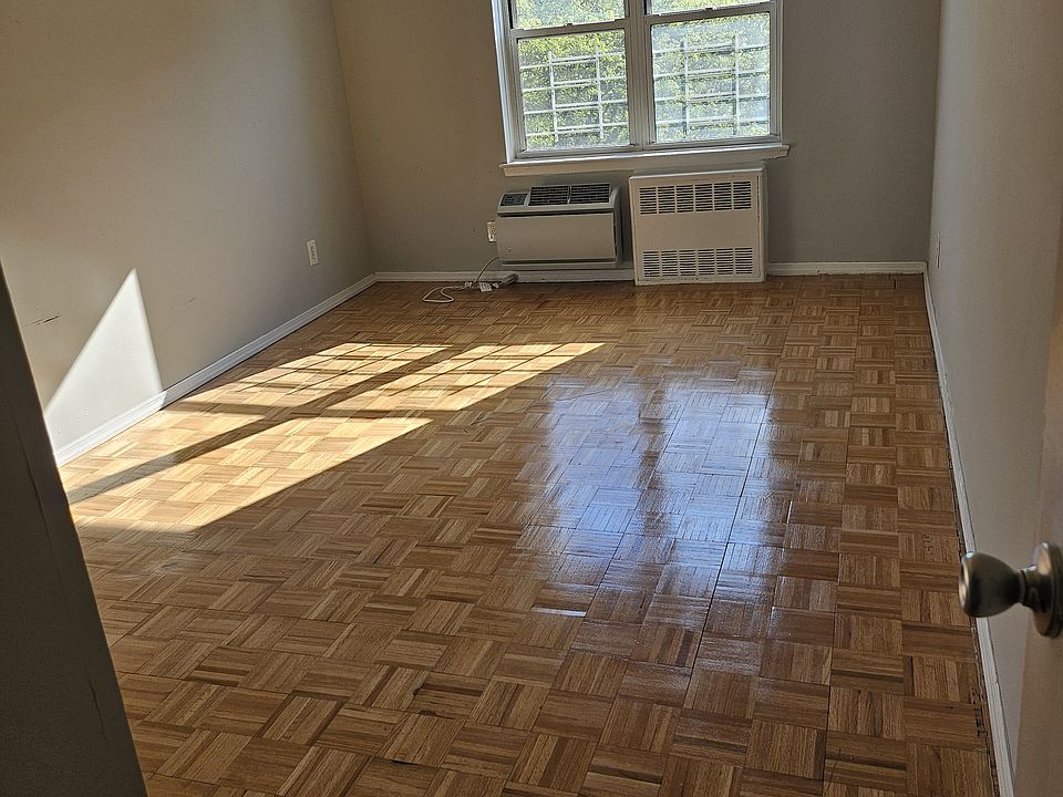1st image of 16-66 Bell Blvd #11-342