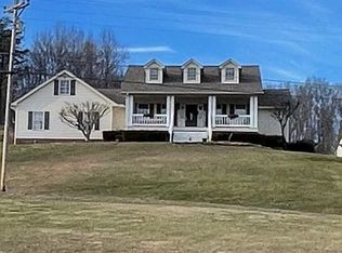 949 Prewitt Bend Rd, Williamsburg, KY 40769